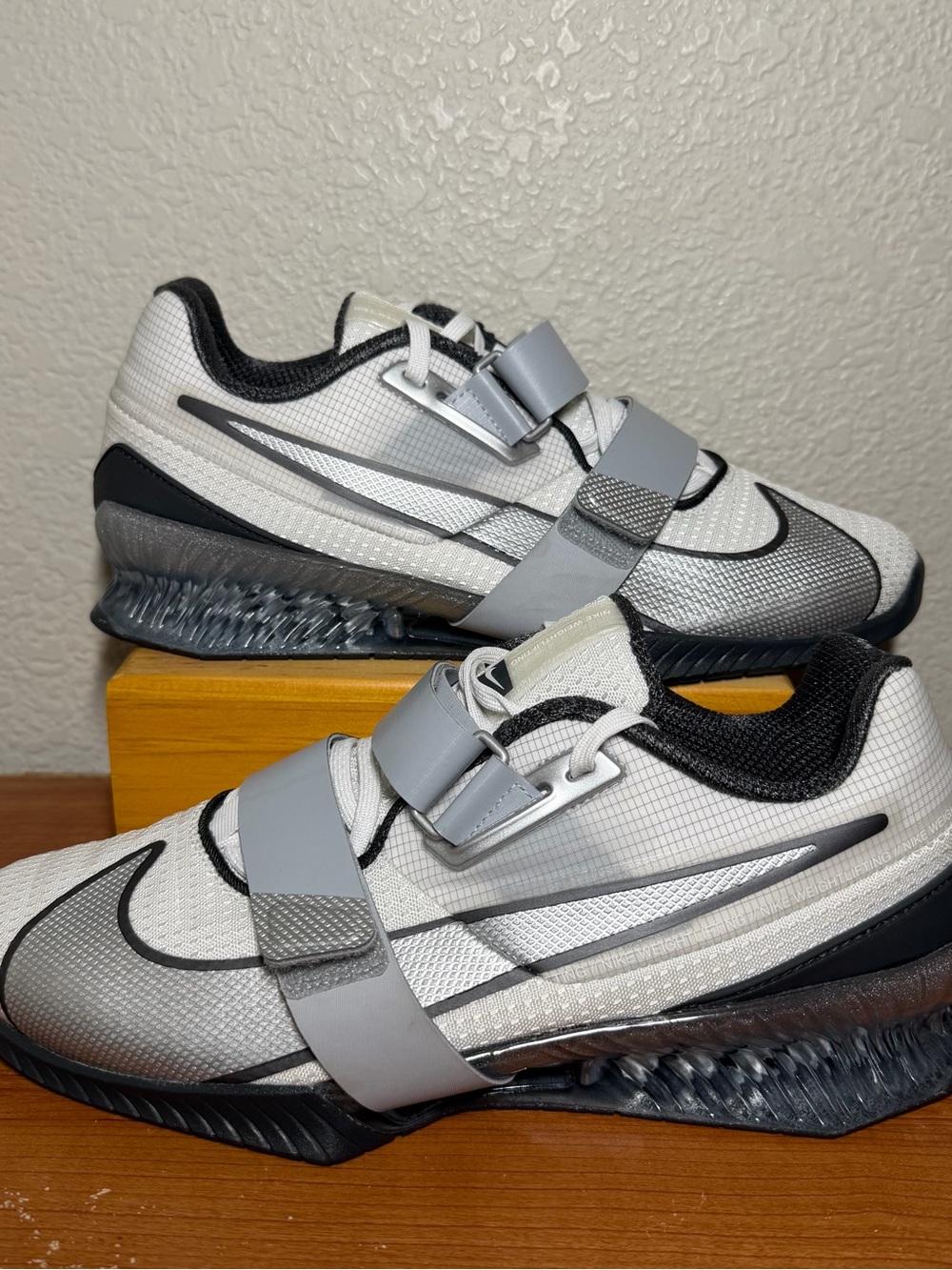 NEW Nike Romaleos 4 SE Phantom dust weightlifting shoes silver grey black 9.5